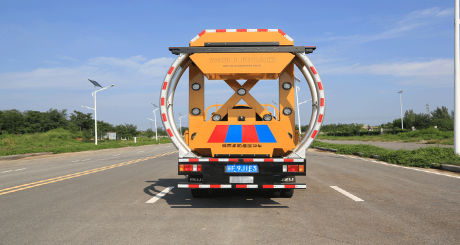 1630907554519649.png 防撞緩沖車3.png